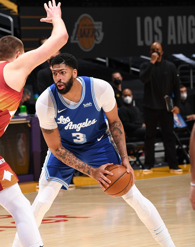 Ming遭遇十五持续失利，掘金教练压力巨大！的简单介绍